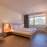 Отель Des Alpes 3*