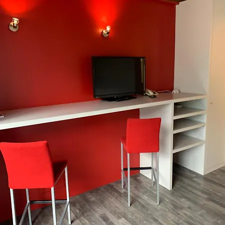 阿尔卑斯山酒店 弗利姆斯