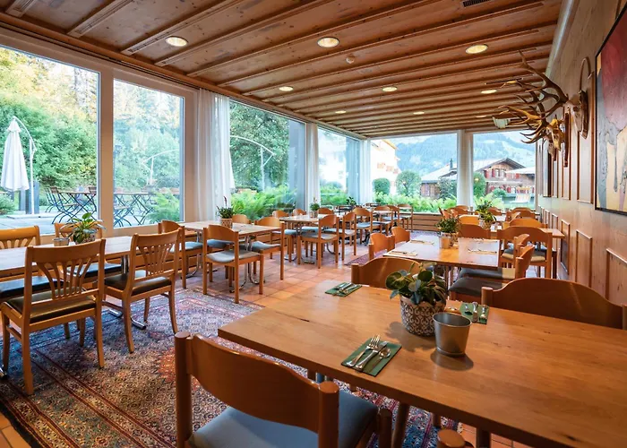 Des Alpes Szálloda 3*