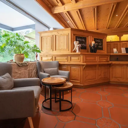 デ ザルプ ホテル 3*