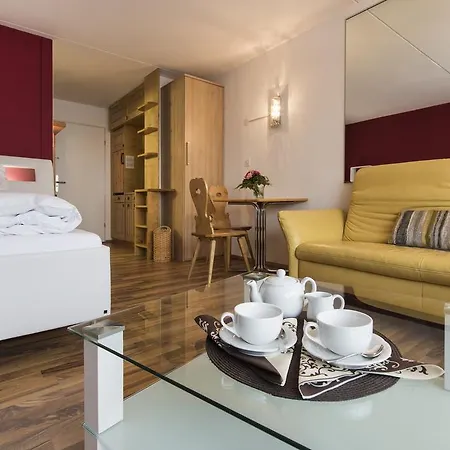 Des Alpes Otel 3*