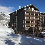 Hotel Des Alpes 3*